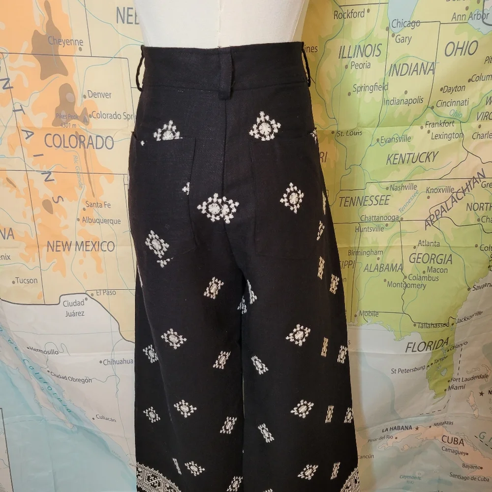 Elie Tahari Black Pants With Cream Embroidery And Back Pockets Size 10 - Picture 6 of 16